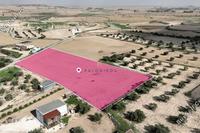 7024 SQM Land · Athienou (Larnaca) for sale 