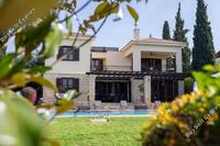 4 Bedroom Detached house in Aphrodite Hills (Paphos) to rent 