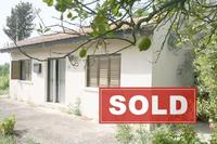 2 Bedroom Bungalow · Polemi (Paphos) for sale 
