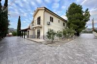 4 Bedroom Detached house in Monagroulli (Limassol) for sale 