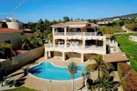 5 Bedroom Detached house in Sea Caves Peyia (Paphos) to rent 
