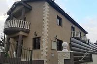 4 Bedroom Detached house in Kato Polemidia (Limassol) for sale 