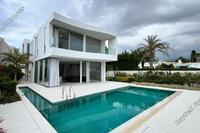 5 Bedroom Detached house in Coral Bay (Paphos) to rent 