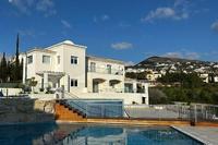 4 Bedroom Apartment · Paphos Municipality (Paphos) for sale 