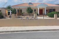 3 Bedroom Detached house · Apesia (Limassol) to rent 