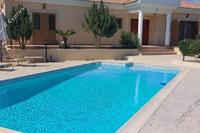 3 Bedroom Bungalow · Apesia (Limassol) to rent 