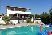4 Bedroom Detached house in Agioi Trimithias (Nicosia) for sale 