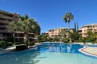3 Bedroom Apartment · Kato Paphos Universal (Paphos) for sale 