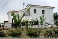 4 Bedroom Detached house in Choletria (Paphos) to rent 