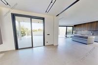 5 Bedroom Detached house · Strovolos (Nicosia) to rent 