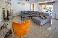 4 Bedroom Detached house · Sea Caves Peyia (Paphos) to rent 