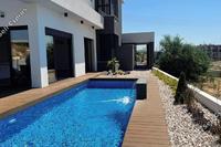 4 Bedroom Detached house in Agios Athanasios (Limassol) for sale 