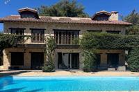 5 Bedroom Detached house in Souni Zanakia (Limassol) to rent 