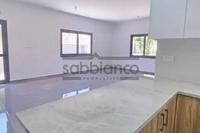 3 Bedroom Apartment in Limassol Municipality (Limassol) for sale 