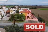 2 Bedroom Apartment in Pervolia (Larnaca) for sale 