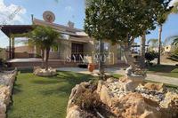4 Bedroom Detached house · Palaiometocho (Nicosia) for sale 