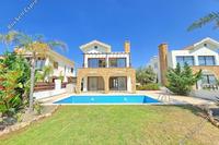 5 Bedroom Detached house in Agia Thekla (Famagusta) for sale 