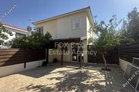 2 Bedroom Town house in Makedonitissa (Nicosia) to rent 
