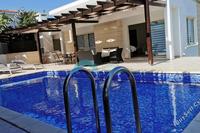3 Bedroom Detached house in Dekeleia (Larnaca) to rent 