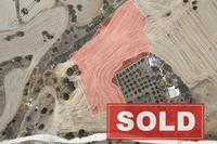 6355 SQM Land in Agrokipia (Nicosia) for sale 