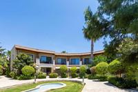 4 Bedroom Town house in Potamos Germasogeias (Limassol) for sale 