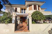 4 Bedroom Detached house · Strovolos (Nicosia) for sale 