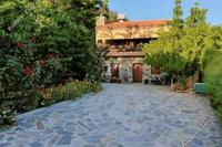 3 Bedroom Detached house in Kato Platres (Limassol) for sale 