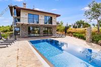 5 Bedroom Detached house in Tsada (Paphos) for sale 