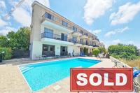 2 Bedroom Town house in Peyia (Paphos) for sale 
