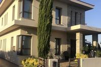4 Bedroom Detached house in Strovolos (Nicosia) to rent 