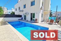 2 Bedroom Ground floor apartment in Kato Paphos (Paphos) for sale 
