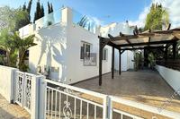 3 Bedroom Detached house in Agia Thekla (Famagusta) for sale 