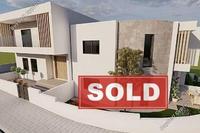 4 Bedroom Semi-detached house in Agios Athanasios (Limassol) for sale 