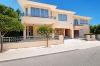 3 Bedroom Semi-detached house in Strovolos (Nicosia) to rent 