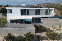 4 Bedroom Detached house · Coral Bay (Paphos) to rent 