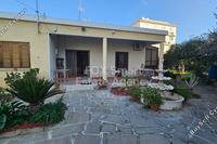 2 Bedroom Bungalow in Pallouriotissa (Nicosia) for sale 
