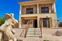 4 Bedroom Detached house in Anogyra (Limassol) to rent 