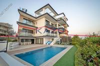 5 Bedroom Ground floor apartment · Germasogeia (Limassol) for sale 