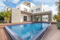 7 Bedroom Detached house in Geroskipou Plage (Paphos) for sale 