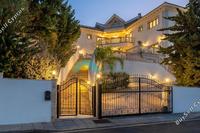 6 Bedroom Detached house · Mouttagiaka (Limassol) for sale 