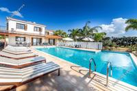 4 Bedroom Detached house in Saint George Peyia (Paphos) for sale 