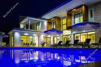 5 Bedroom Detached house in Peyia (Paphos) for sale 