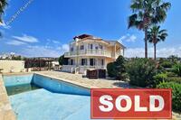4 Bedroom Detached house in Sea Caves Peyia (Paphos) for sale 