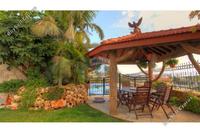 6 Bedroom Detached house in Agia Fyla (Limassol) for sale 