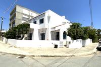 3 Bedroom Semi-detached house in Faneromeni (Larnaca) to rent 