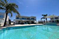 5 Bedroom Detached house in Sea Caves Peyia (Paphos) for sale 