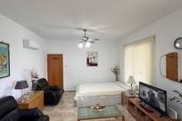 2 Bedroom Apartment in Kato Paphos Universal (Paphos) to rent 