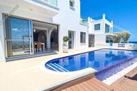 5 Bedroom Detached house · Pernera (Famagusta) for sale 