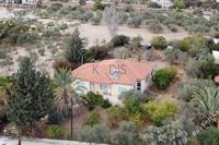 4 Bedroom Detached house in Anglisides (Larnaca) for sale 