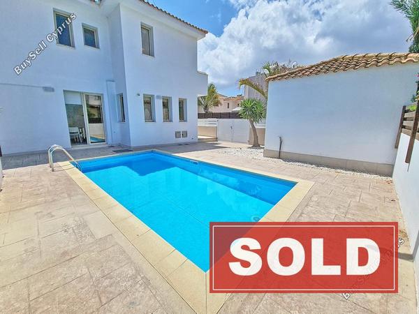 2 bedroom detached house sold kapparis famagusta 1076312 image 1256370